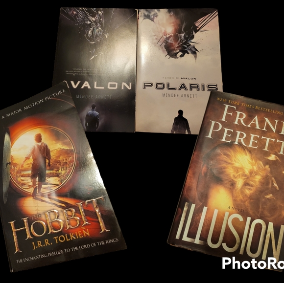3 for $10 - Bundle of 4 books. The Hobbit, Avalon, Polaris, Illusion - Picture 1 of 10